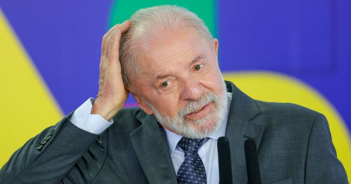 assessor-pessoal-de-lula-deixa-governo-para-atuar-em-campanha