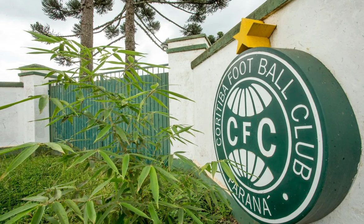 coritiba-espera-ha-15-anos-por-novo-ct:-“alguem-tem-que-explicar”,-cobra-ex-presidente