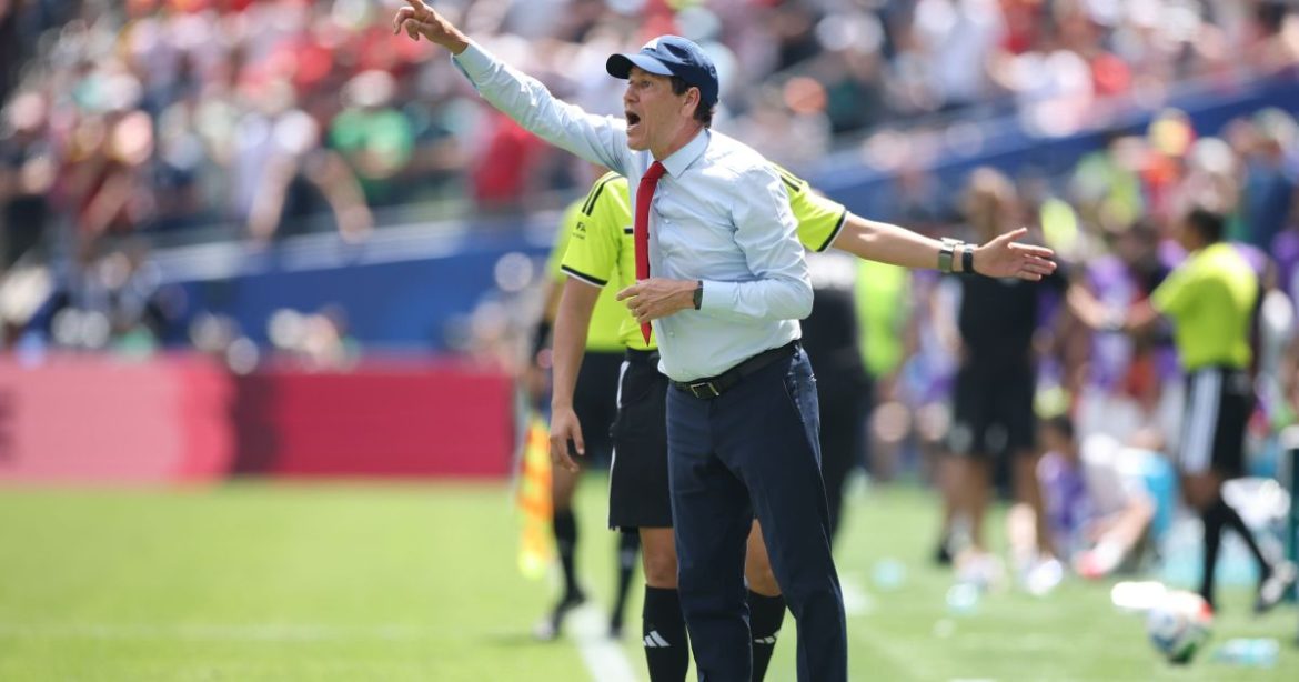tecnico-da-belgica-na-copa-do-mundo-culpa-medicos-por-desempenho-do-time