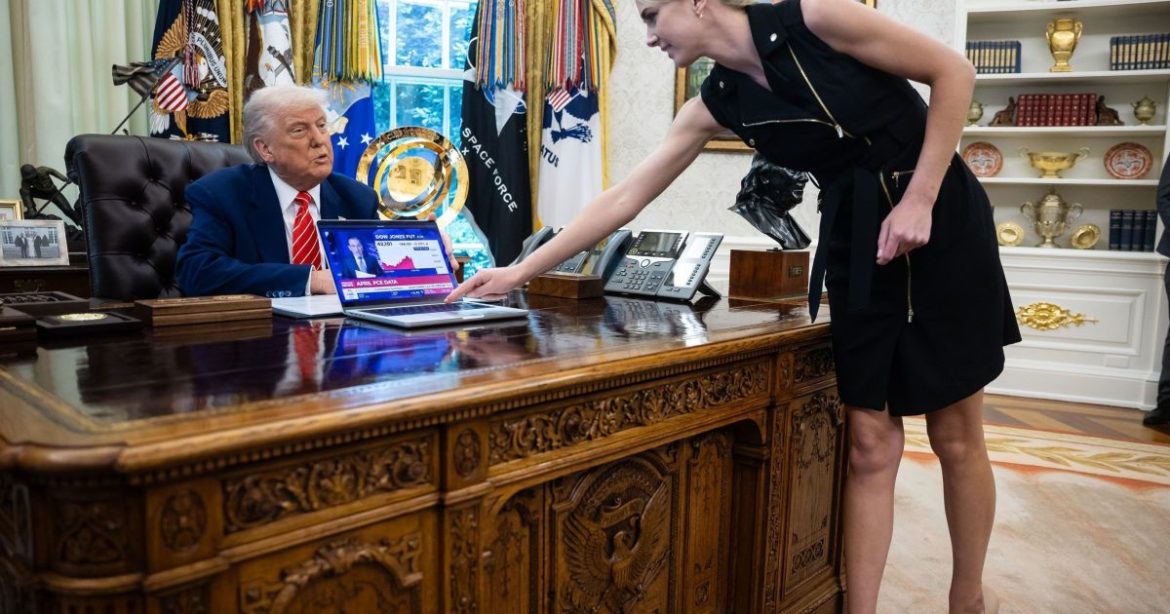 posts-apagados-mostram-o-apoio-de-assessora-de-trump-a-invasao-ao-capitolio