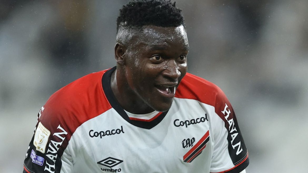 athletico-bate-o-botafogo-com-brilho-de-viveros-e-encosta-no-flamengo