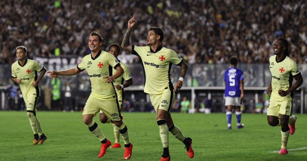 vasco-domina-reservas-do-cruzeiro,-vence-e-dorme-fora-do-z4-do-brasileirao