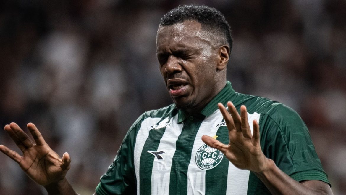 “jacy-seria-convocado-se-jogasse-no-eixo”:-podcoxa-analisa-fase-do-zagueiro-coritiba