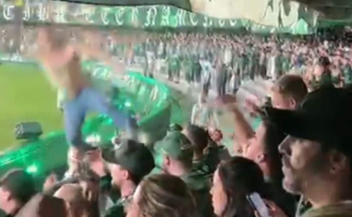 imagem-pesada!-torcedor-cai-de-arquibancada-durante-atletiba-no-couto-pereira