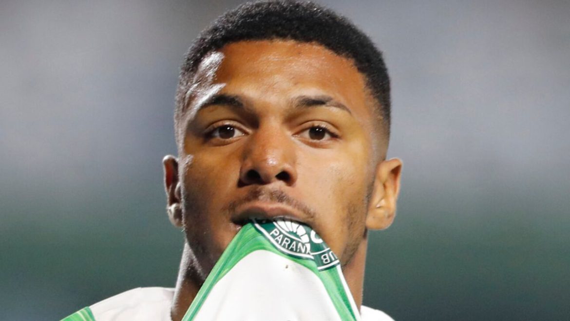negocio-melou,-e-atacante-do-coritiba-volta-para-a-lanterna-da-serie-b