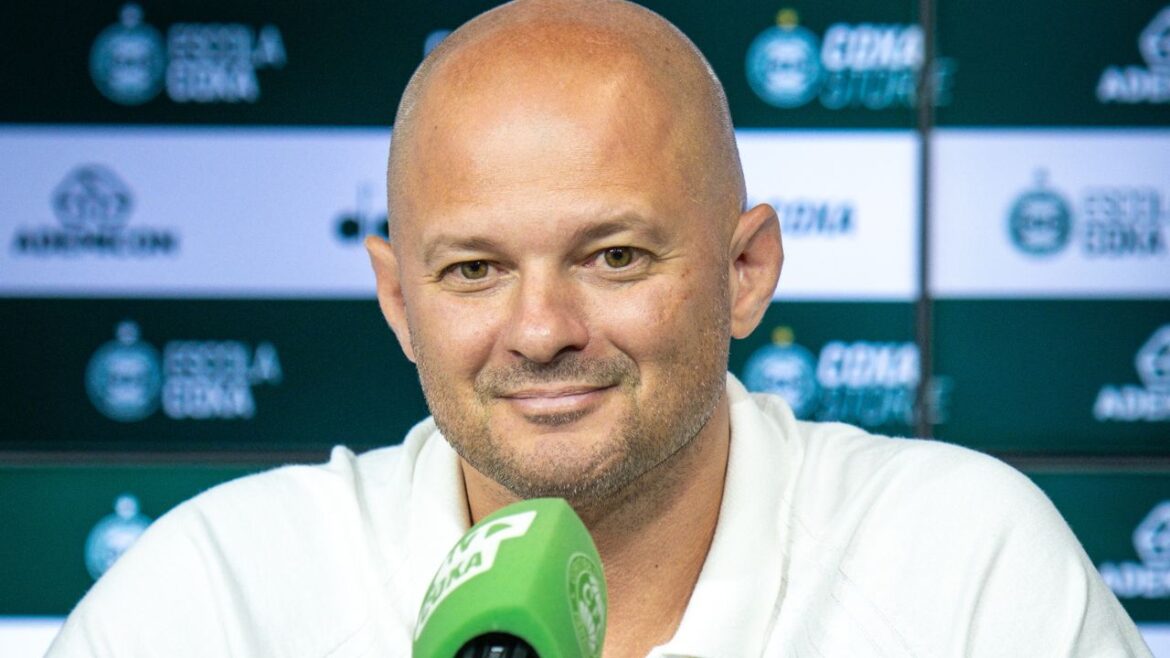 cria-do-coritiba-se-destaca,-pode-movimentar-r$-138-milhoes-e-render-lucro
