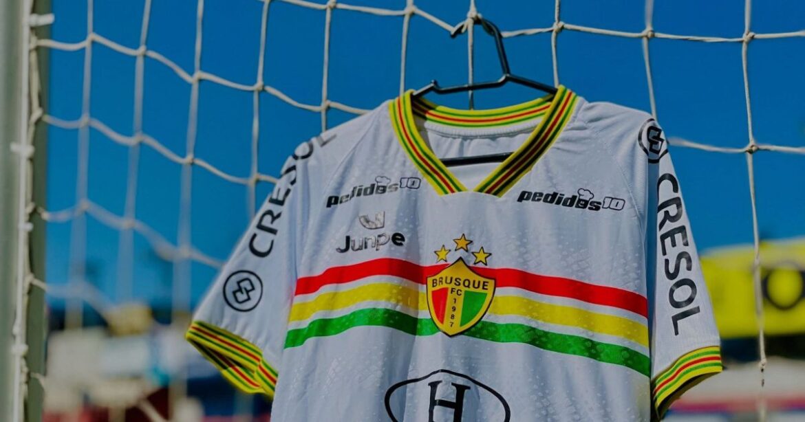 brusque-x-paysandu:-horario-e-onde-assistir-ao-jogo-da-serie-c