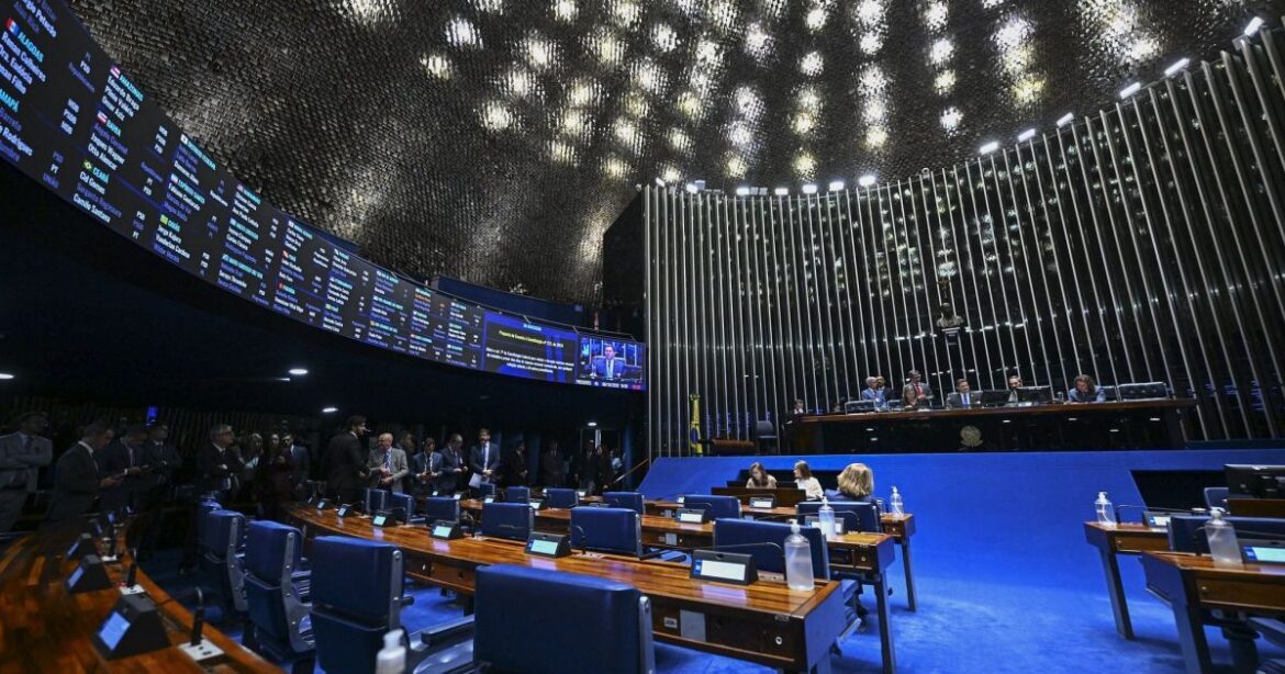 6×1:-senado-conclui-hoje-sessoes-de-debate-e-deve-votar-pec-em-1o-turno